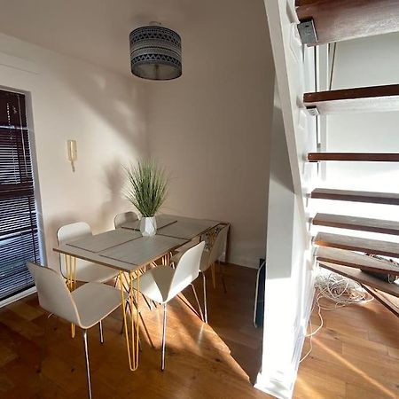 Central Sea View Maisonette هاستَنغ المظهر الخارجي الصورة