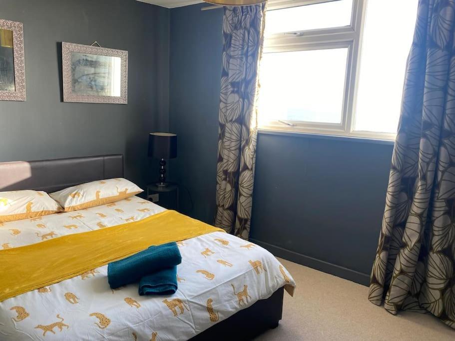 Central Sea View Maisonette هاستَنغ المظهر الخارجي الصورة