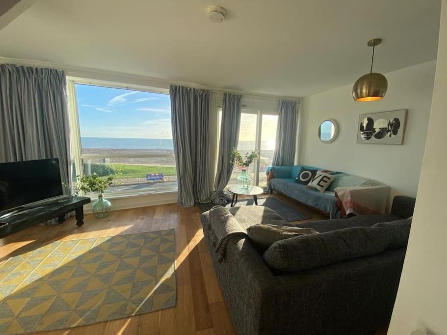 Central Sea View Maisonette هاستَنغ المظهر الخارجي الصورة